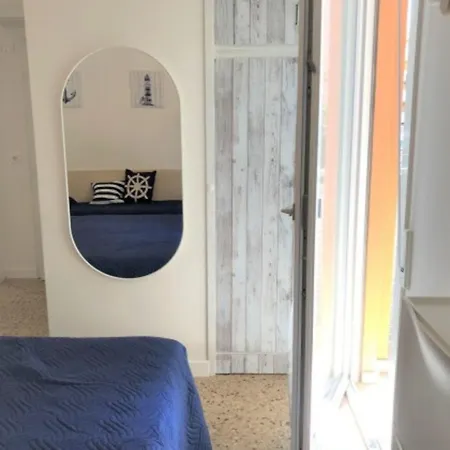 Peaceful Seaside Apartment-beahost * Бибионе